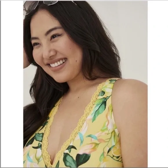 TORRID LEMON SWIMSUIT - Picture 3 of 7